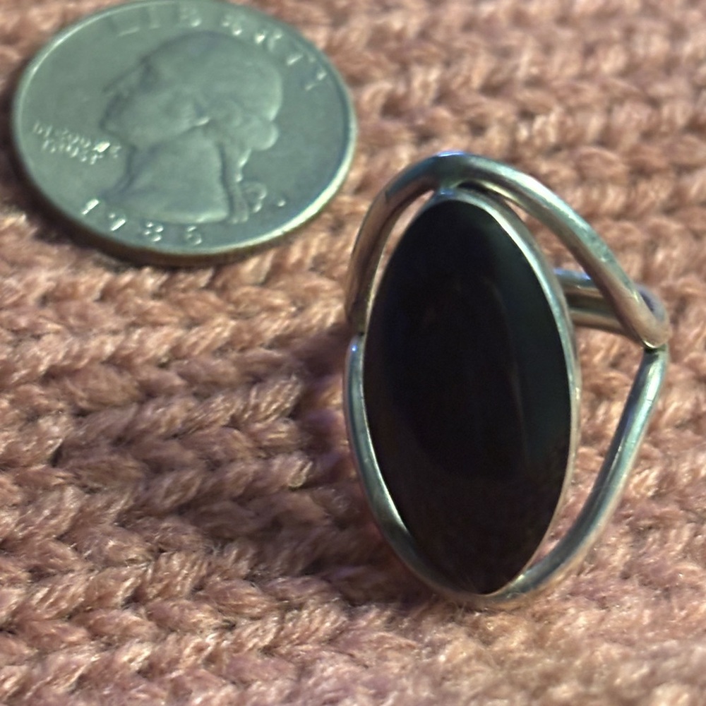 Sterling silver and Black jet Oval Ring 7